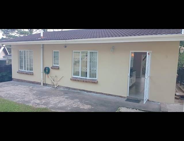 3 BEDROOM TOWNHOUSE FOR SALE IN DAWNCLIFFE